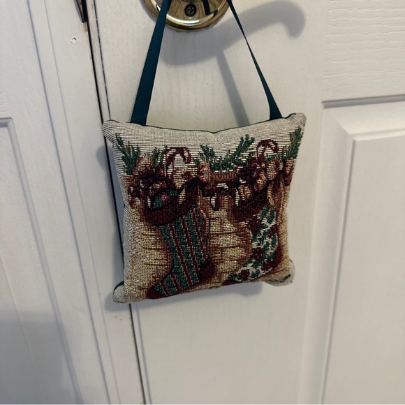 Longaberger Christmas tapestry hanging pillow / décor vintage 5x5 inches - Picture 4 of 7